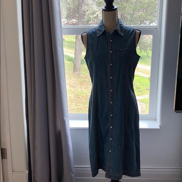 Tommy Hilfiger Dresses & Skirts - Tommy Hilfiger Denim Dress 👗 Size 8